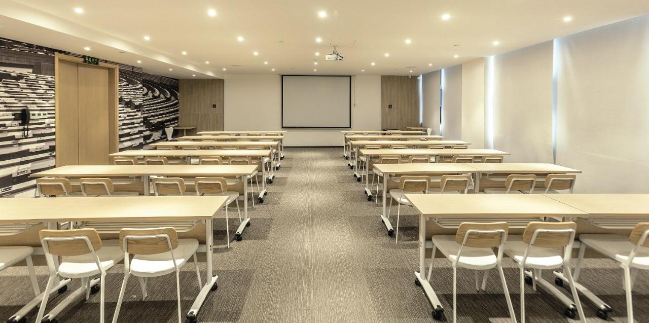 Ibis Zhengzhou Longhai Road Exterior photo
